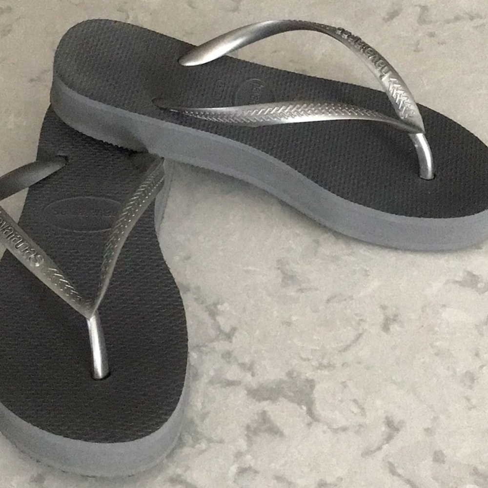 HAVAIANAS Sandals!